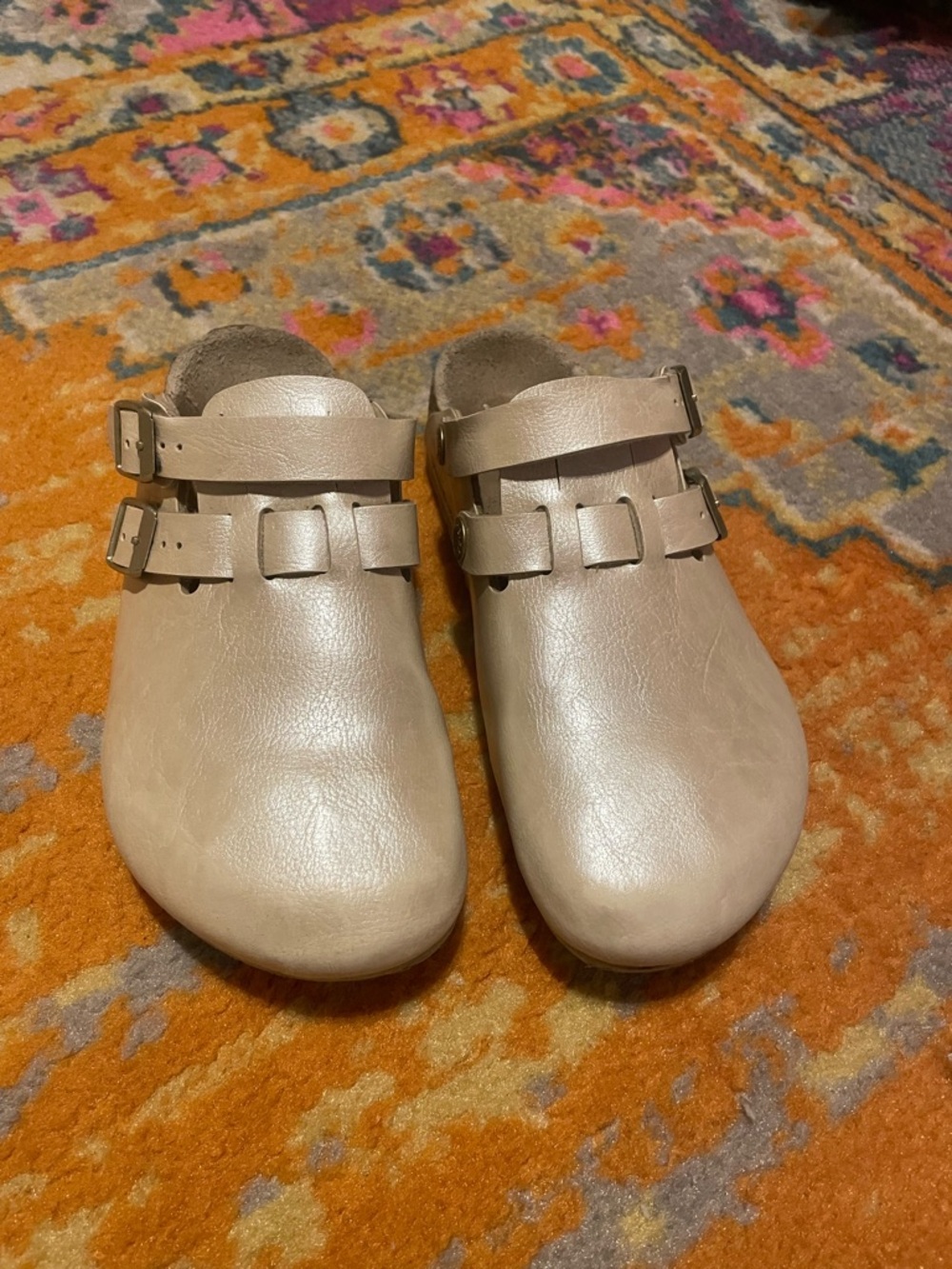 Birkenstock Girl’s Slip-On Clogs in Light Tan with heel strap